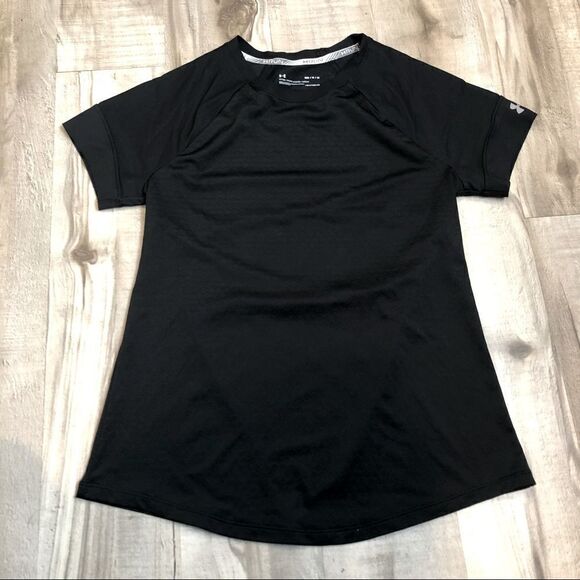 Under Armour Open Back Fitted Running Tee size Medium - Picture 2 of 5